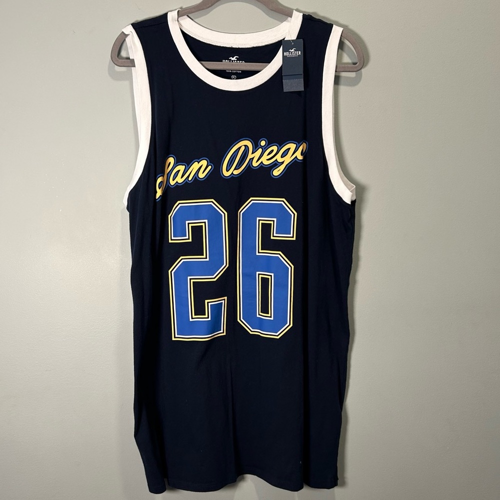 Hollister ‘San Diego 26’ Graphic Sleeveless Jersey Cotton Tank - Navy Men’s XL